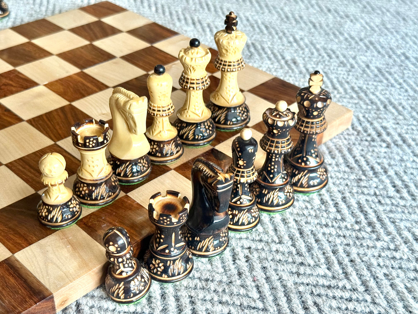 Borderless Hardwood End-Grain Chess Board – Golden Rosewood & Maple, 55 mm Squares