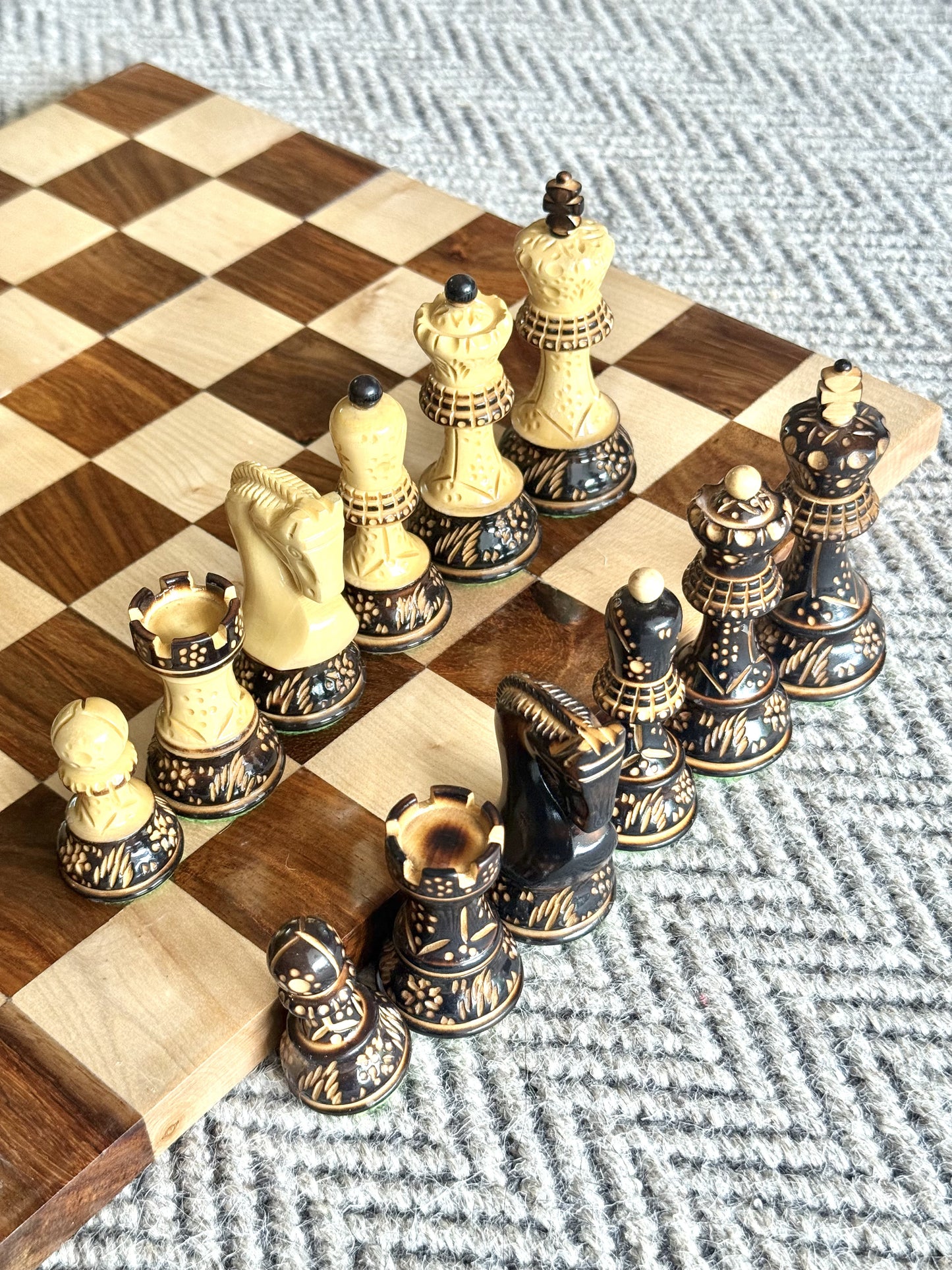 Borderless Hardwood End-Grain Chess Board – Golden Rosewood & Maple, 55 mm Squares