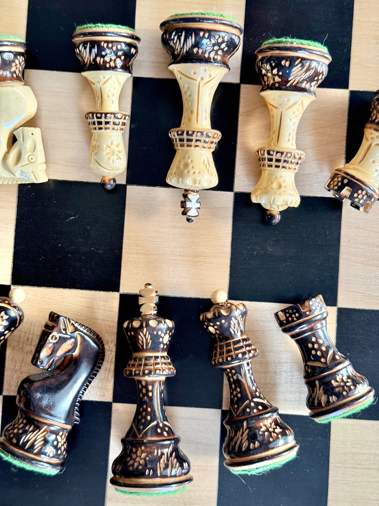 Luxury Wooden Chess Board with Framed Border – Classic Black & Natural Wood Tournament Board