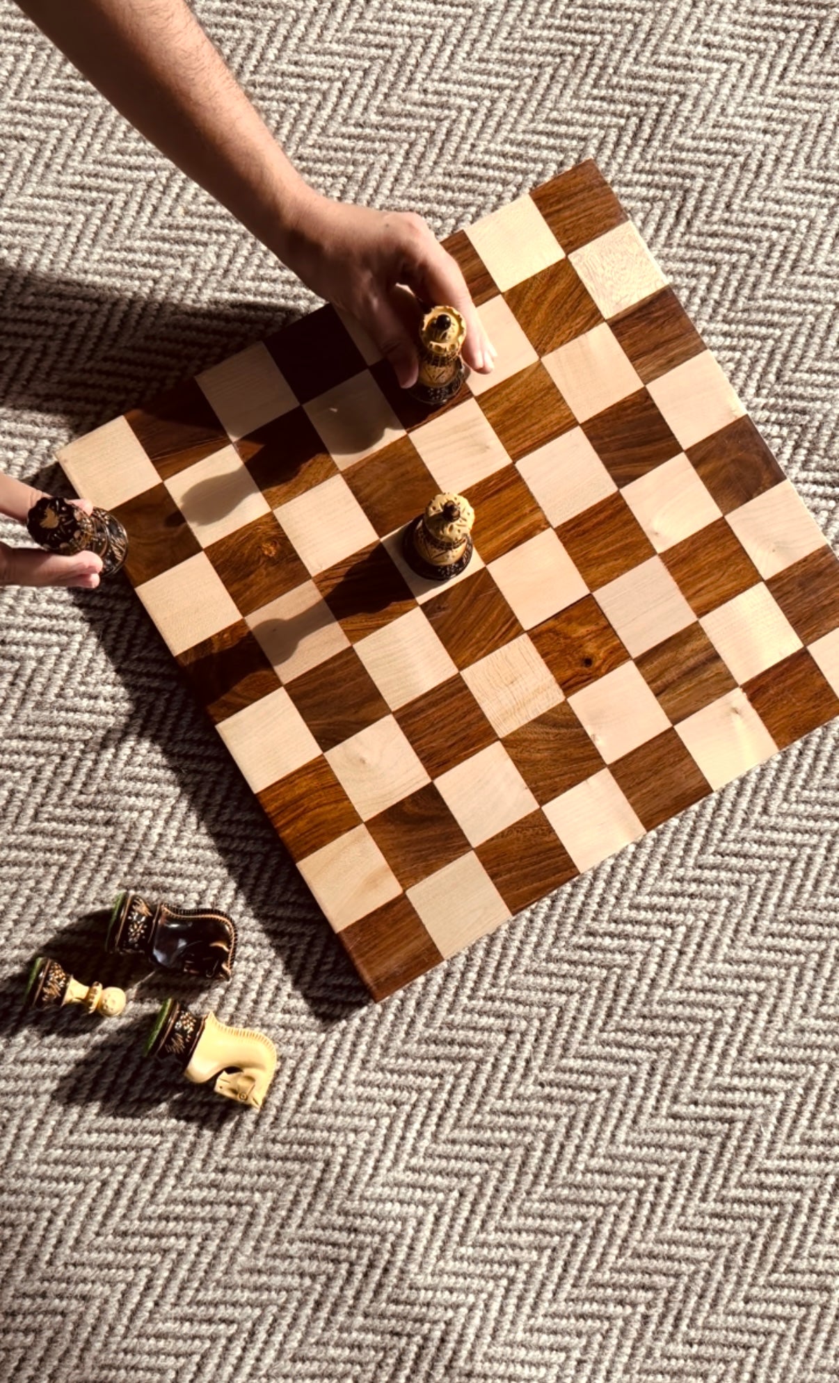 Borderless Hardwood End-Grain Chess Board – Golden Rosewood & Maple, 55 mm Squares